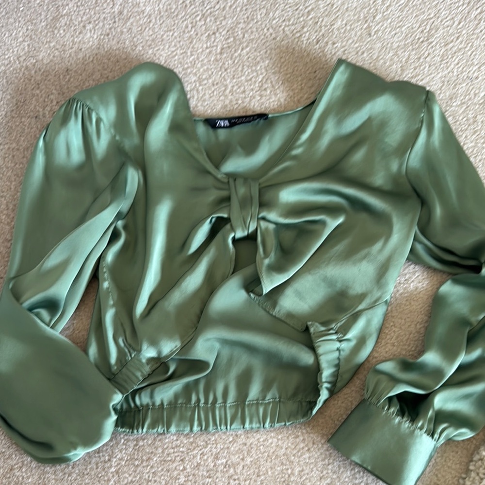 Zara Green Long Sleeve Tie Front Crop Blouse